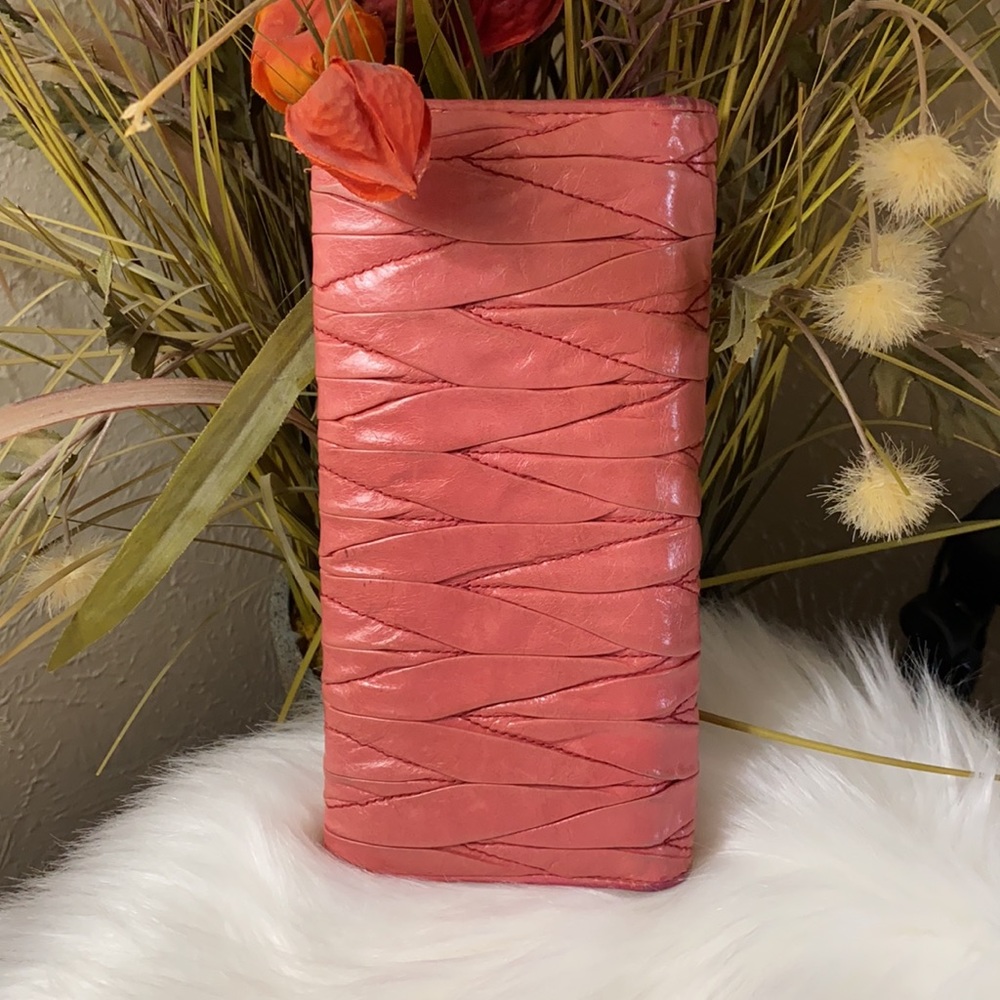 🚫🌸SOLD🌸🚫Authentic Pretty Miu Miu Long Wallet - Picture 3 of 9